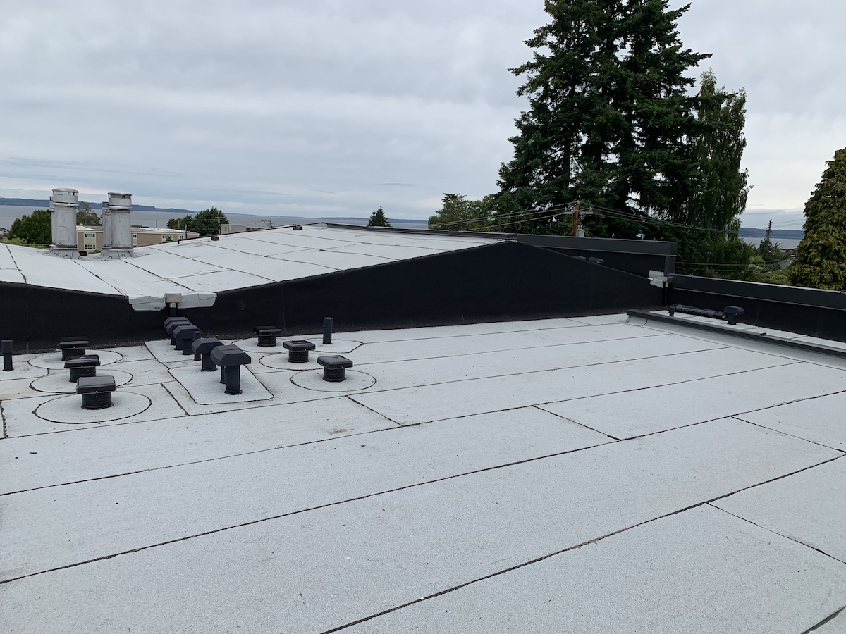 Commercial roof system in Miami, FL